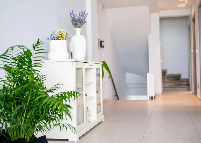 Apartment Deluxe House *