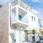 Deluxe House Kos