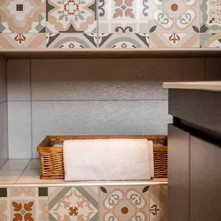 Deluxe House דירה